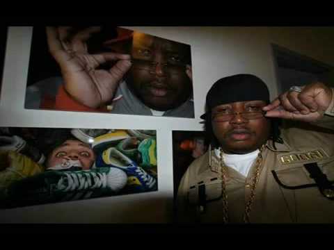 Tail Light - Kafani Ft. Clyde Carson & E40 Lula Bell