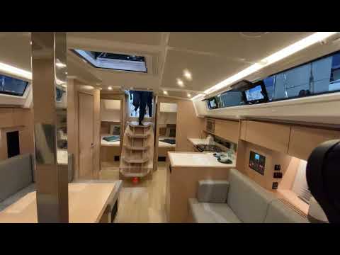 Bavaria C42 at BOOT 2020