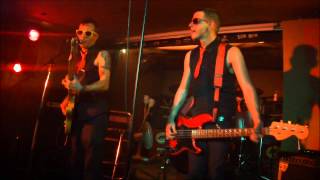 The Doy Tolls - I&#39;m Gonna Be 500 Miles (Barcelona, La Hurraka, 23/05/2015)