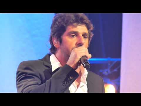 Patrick Fiori - La ballade des jeux interdits. 13 septembre 2013 à Paris. (Tous en coeur)