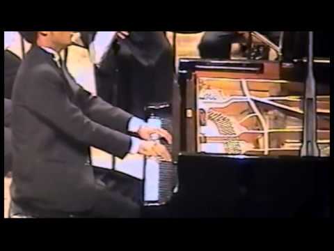 Gabriel Urgell Reyes plays Sergei Rachmaninoff, Piano Concerto No. 2