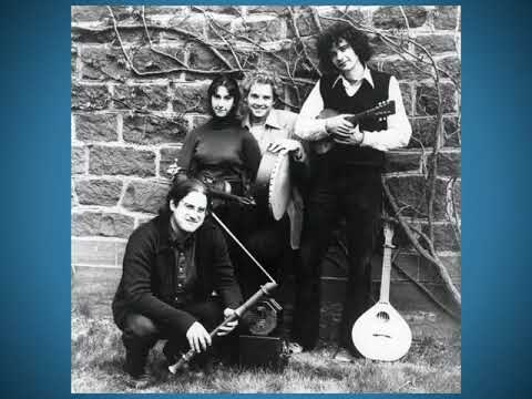 Gusty's Frolics, Ellen O'Grady, Moll Roe