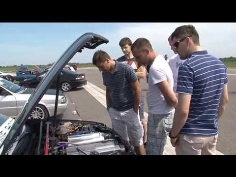 На территории Вентспилсского аэропорта прошли соревнования этапа чемпионата Латвии по дрэг-рейсингу