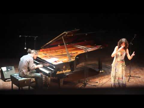 Stefano Bollani e Maria Pia De Vito - Napoli 24 maggio 2011 - Teatro Augusteo