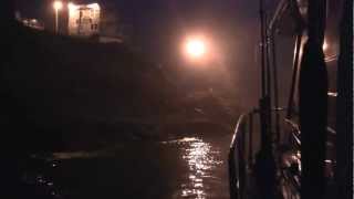 preview picture of video 'Departing Depoe Bay for Tuna at Zero Dark Thirty!'
