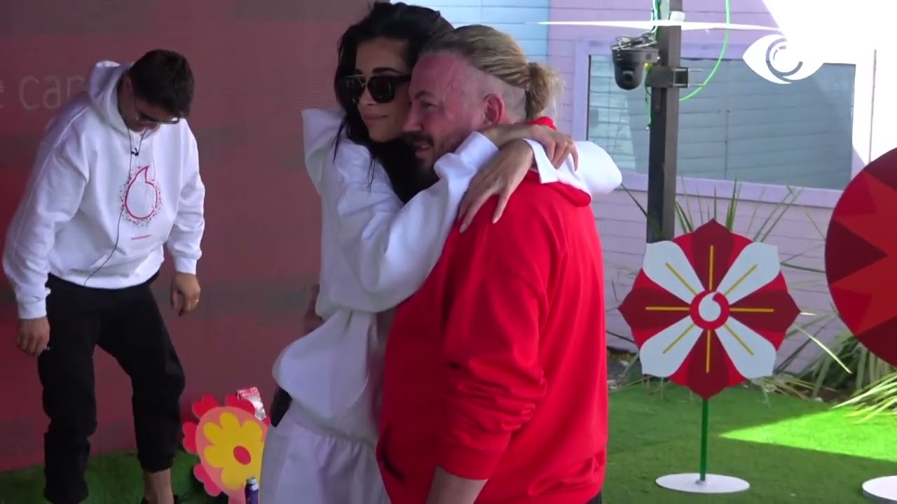 Luizi, Sabiani dhe Qetsori bëjnë foto bashkë