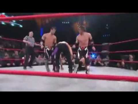 Top 5 Moves Of The Motor City Machine Guns