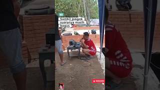 Download lagu IRWAN DACADEMY MEMBERI SEMANGAT KE TUKANG DENGAN BERNYANYI #dangdut #beranda #hiburan mp3