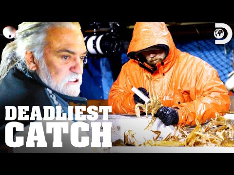 Wild Bill Calls Deckhand a Dirtbag | Deadliest Catch