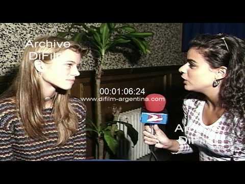 Nicole Neumann se presenta como cantante en Festival de Mar del Plata 1995