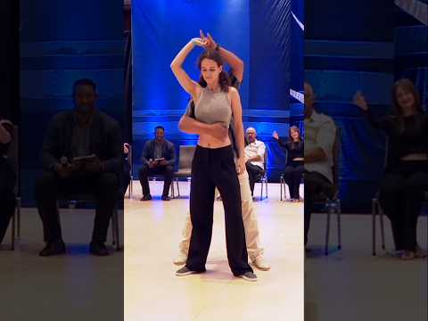 The way the crowd went oooOOOH 😆 #improv #westcoastswing