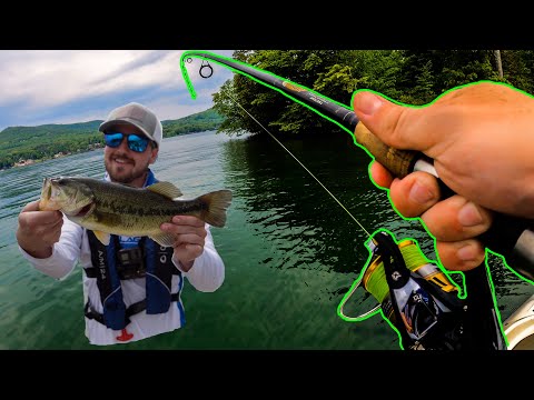 Bass Fishing Ultra Clear Water