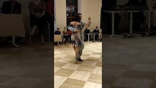 Tango Argentino: Improvisación Gisela Natoli & Gustavo Rosas #attitude #tango