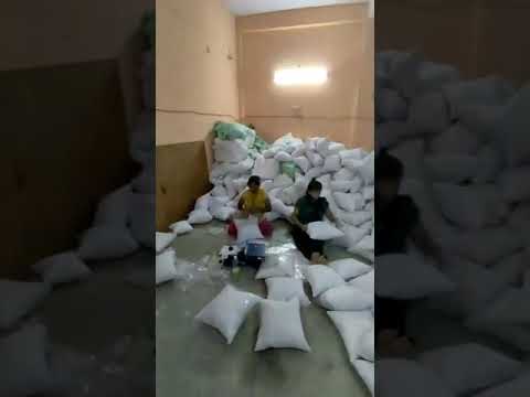 Recron plain white bed pillows, for hotel, size/dimension: 1...