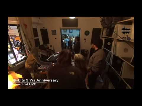 Momentdat live at Misbits Record Shop 15.02.2018