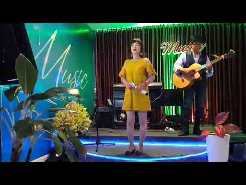 Thể hiện bởi Hoài Mỹ