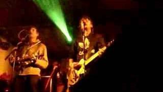 Videoklip Divokej Bill - Prase (live) s textom piesne