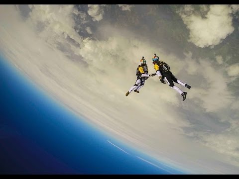 Soul Flyers — прыжок с 10 км над Монбланом