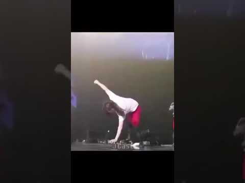 Got7 in girls dress lol🤣🤣