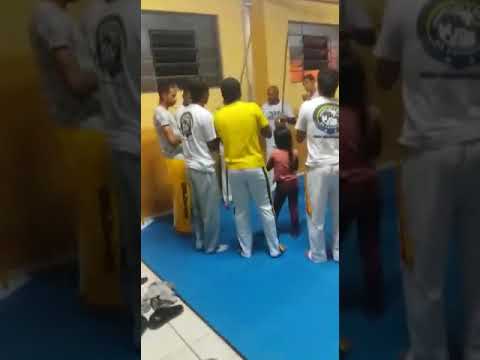 Grupo de capoeira ABC,,,treinando