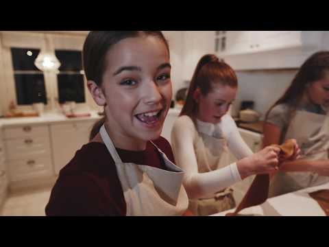 Nå er det jul igjen - Villekulla (Official Music Video)