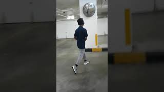 Download lagu Crazy dude sings Logan Paul's number song in parking lot mp3 Download lagu Crazy dude sings Logan Paul's number song in parking lot mp3