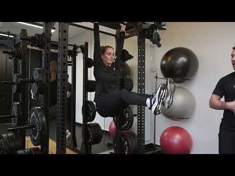 Hanging leg raise
