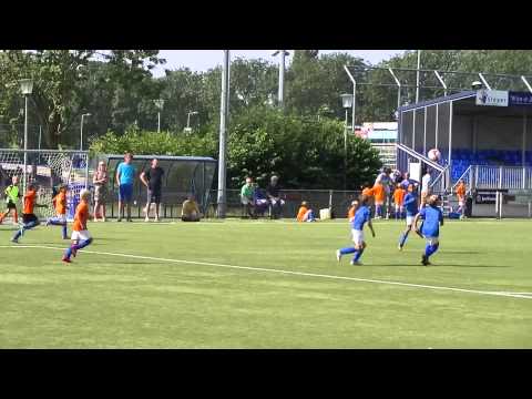 Kampong F1 - Kampong F2  1-0  (22-08-2015)