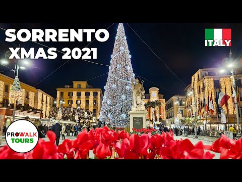 image-Is it easy to walk around Sorrento?