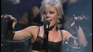 Pink  Janie&#39;s Got A Gun Live  Icon Aerosmith  HD 720p