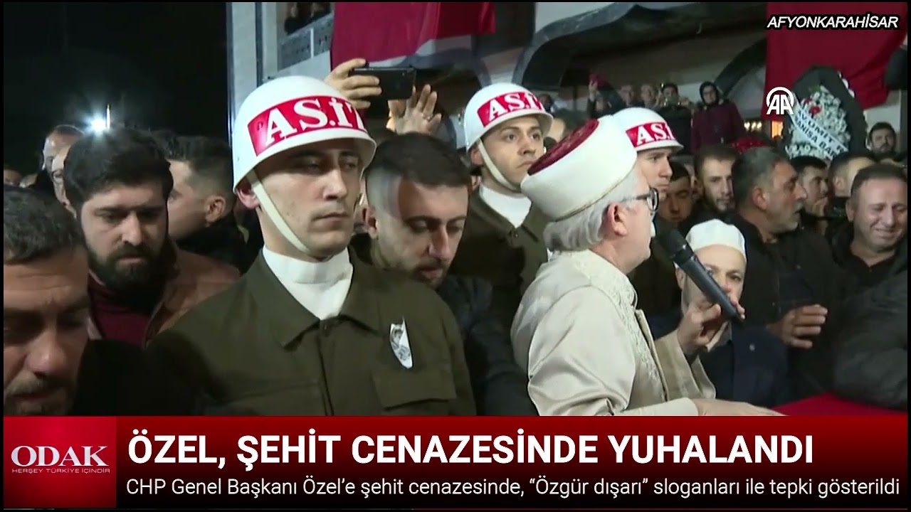CHP Genel Başkanı Özel, cenazede yuhalandı!