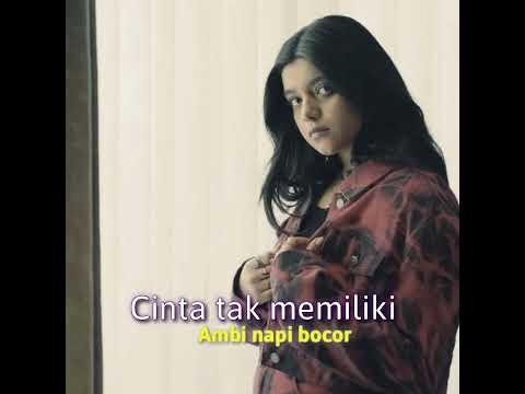 3LS - Cinta Tak Memiliki (ft Boyyauri & Ambi Napi Bocor)