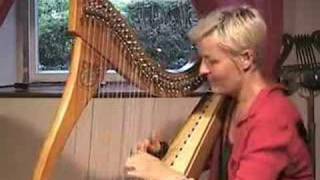 Corrina Hewat Scottish Harp video