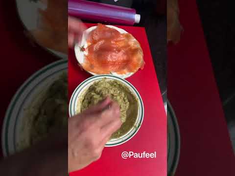 ROLLITOS DE SALMÓN