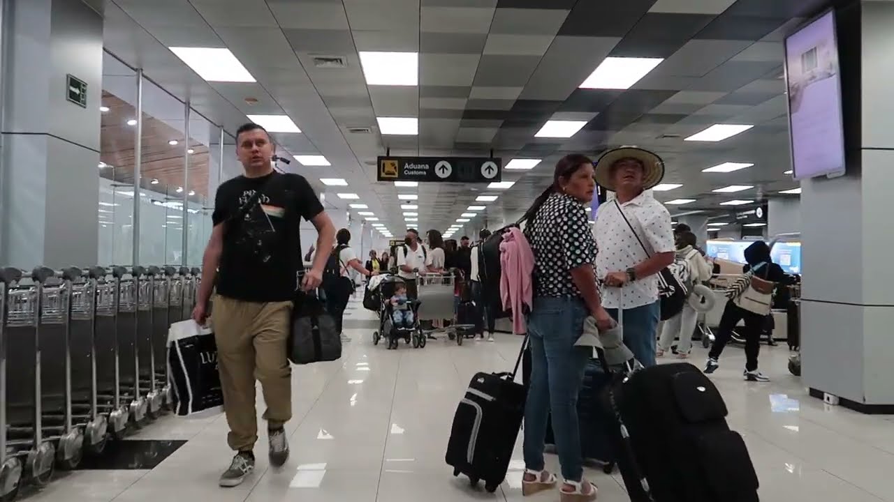 Aeroconnections VIP Lounge 2 thumbnail