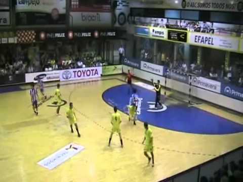 FC Porto 25-37 ABC Braga - Juvenis A - 27/05/2011 - parte1.clip4