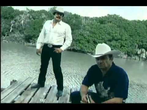 Beto Quintanilla - las Aguilas andan solas (HQ).mp4