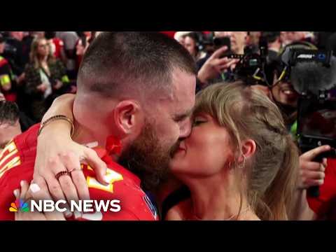 Taylor Swift wedding invites were electronic, and could Stevie Nicks be performing?
