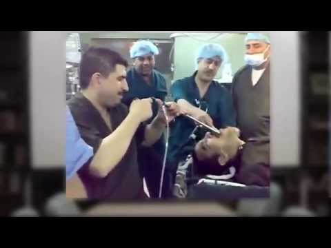 لن تصدق ما أخرجه الطبيب من بطن هذا الرجل !!