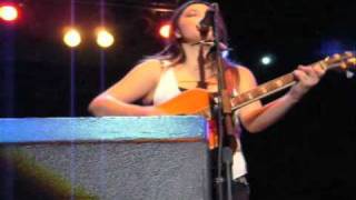 Michelle Branch - Everything Comes And Goes (Live Acoustic)