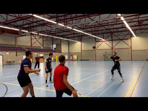 Top handbalspelers Tomasz Teeuw en Jake Honig verkiezen HV DWS boven een carrière in het buitenland