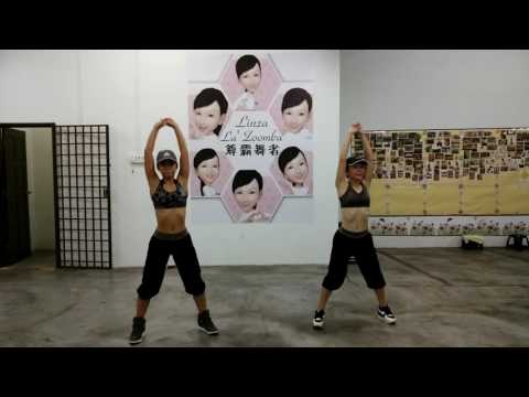 Linza La zoomba@ the water