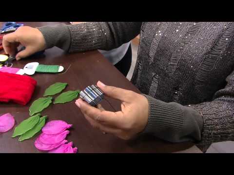 Mulher.com 07/28/2014 - Sweet Holder and Silk Stocking Butterfly by Magda Harunari - Part 1