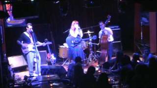 KIM LENZ & THE JAGUARS live Athens 2010