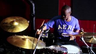 Drums - Anthony Burns Plays Drums @ GospelChops.com