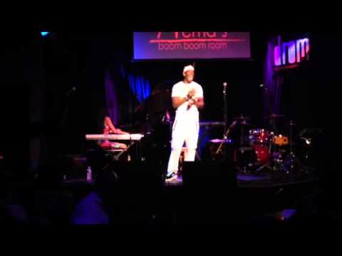 Amui Ptah live "Is This The Way Love Goes" at Drom