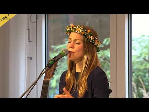 Your light is in all forms - Janin Devi, André Maris und Guna Nada Das