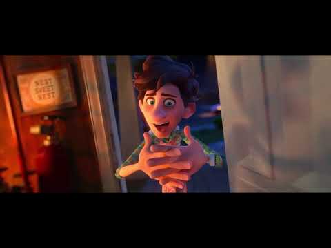 Spies in Disguise (2020) - Lance Sterling turned into a lady pigeon - Will Smith and Tom Holland