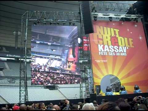 a danca tchiriri au stadede france eh wèèèèèèèèèèèè!!!!!!!!!!!!