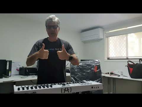 Incredible keyboard stand unboxing